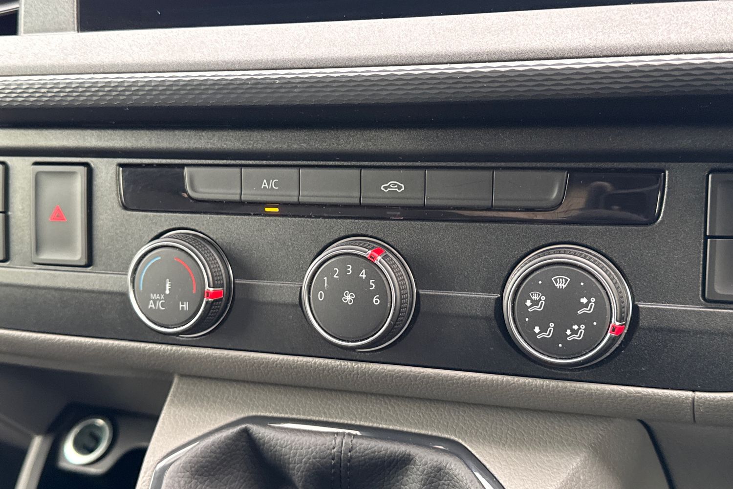 Used Volkswagen Transporter 2024 for sale - 77226524: Photo 22