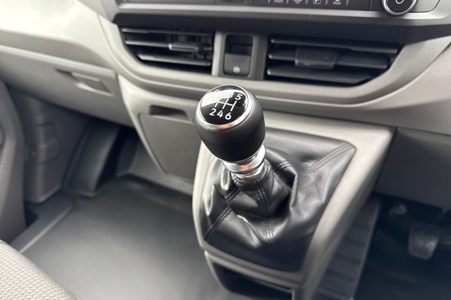 Used Volkswagen Transporter 2025 for sale - 76909466: Photo 23