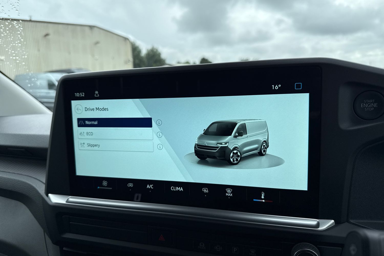 Used Volkswagen Transporter 2025 for sale - 76909466: Photo 34