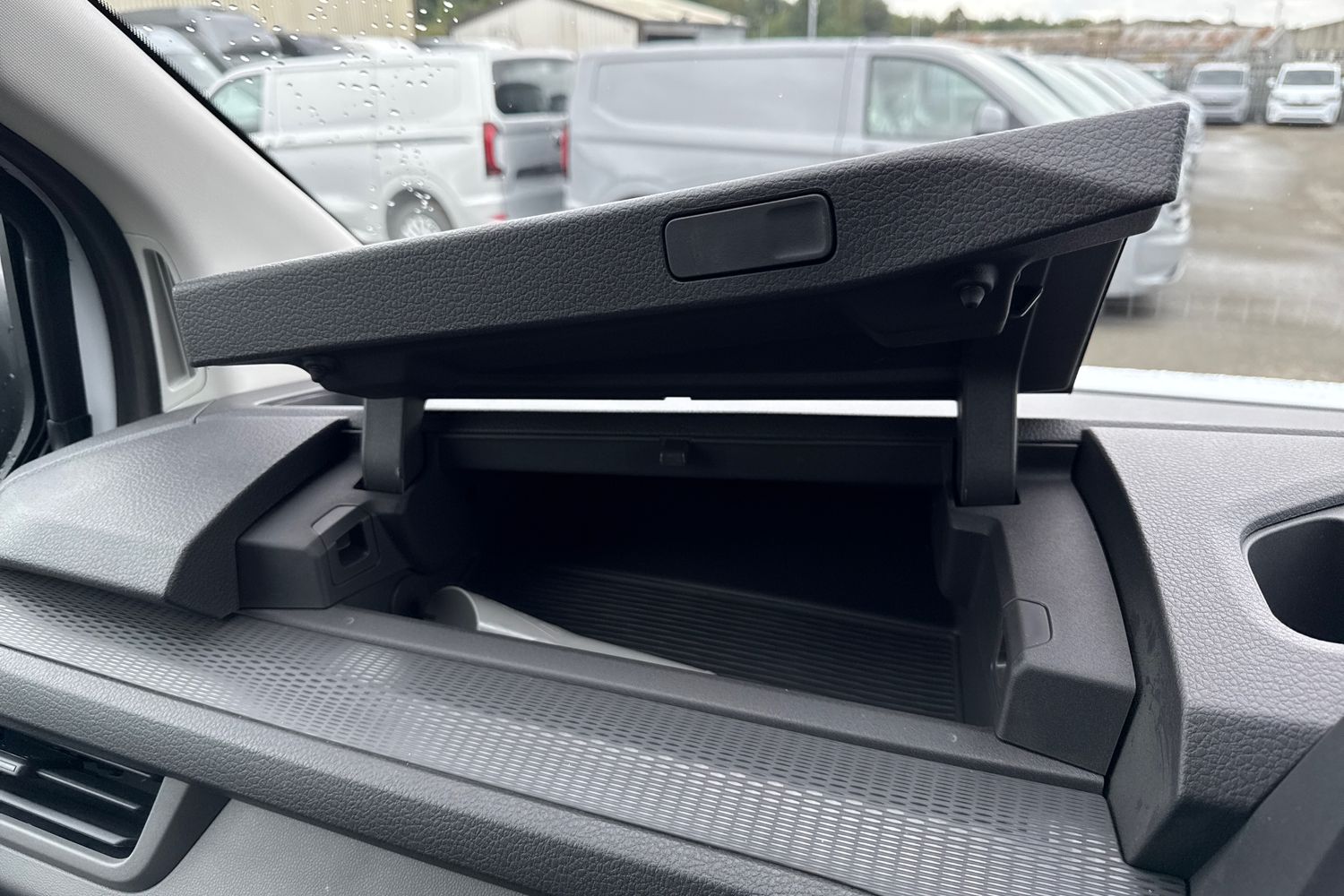 Used Volkswagen Transporter 2025 for sale - 76909466: Photo 37