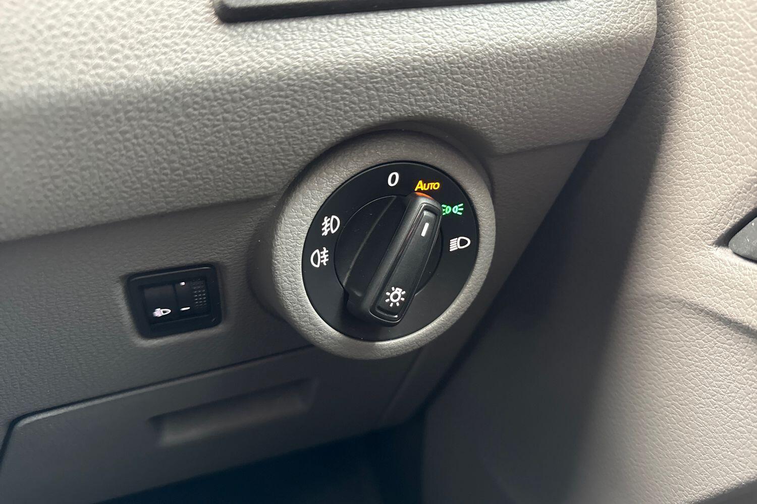 Used Volkswagen Transporter 2024 for sale - 77199480: Photo 30