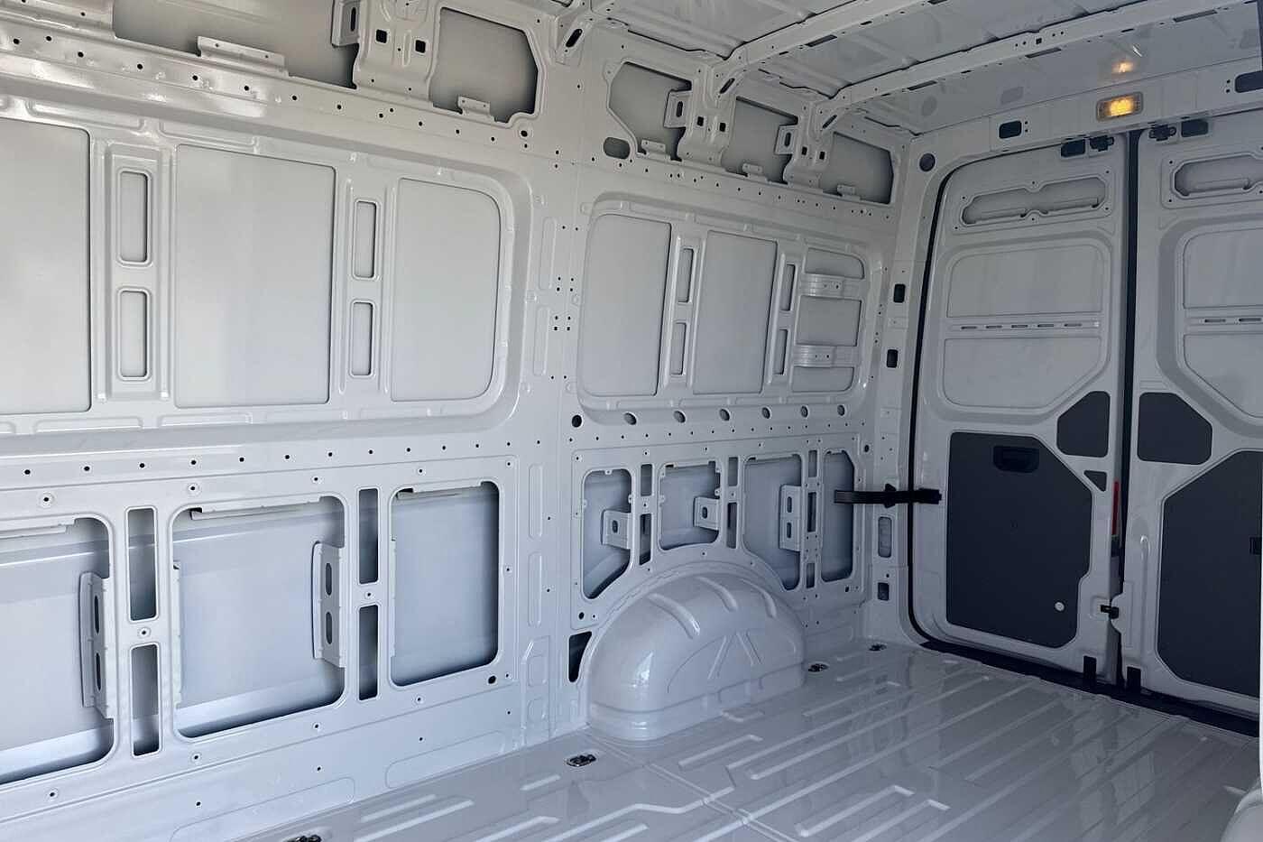 Used Volkswagen Crafter 2025 for sale - 77368486: Photo 13