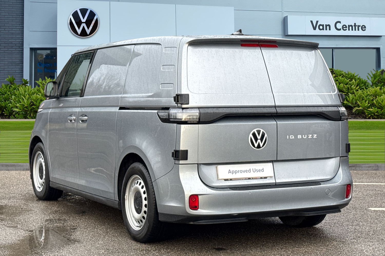 Used Volkswagen ID.Buzz 2024 for sale - 77686912: Photo 2