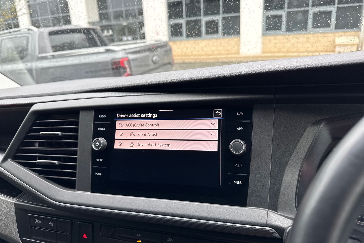 Used Volkswagen Transporter 2024 for sale - 77615893: Photo 41