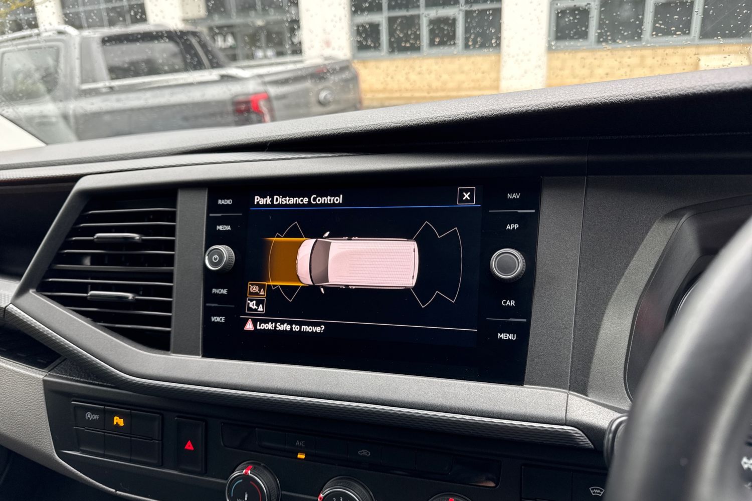 Used Volkswagen Transporter 2024 for sale - 77615893: Photo 43