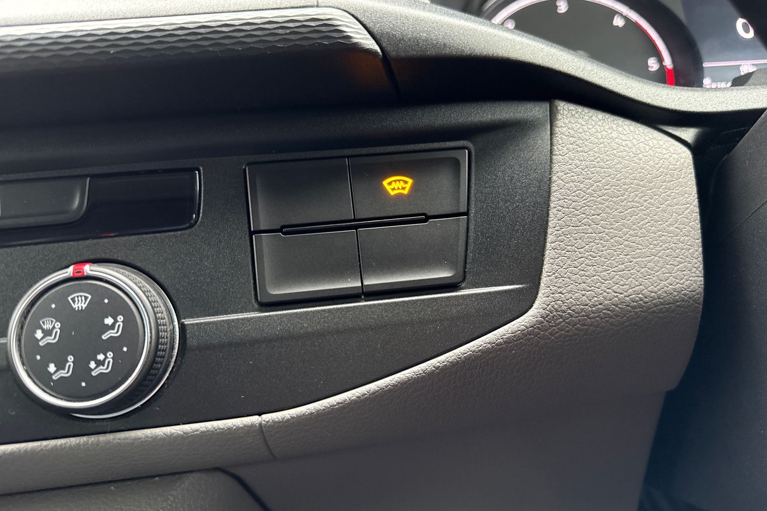 Used Volkswagen Transporter 2024 for sale - 77615893: Photo 44