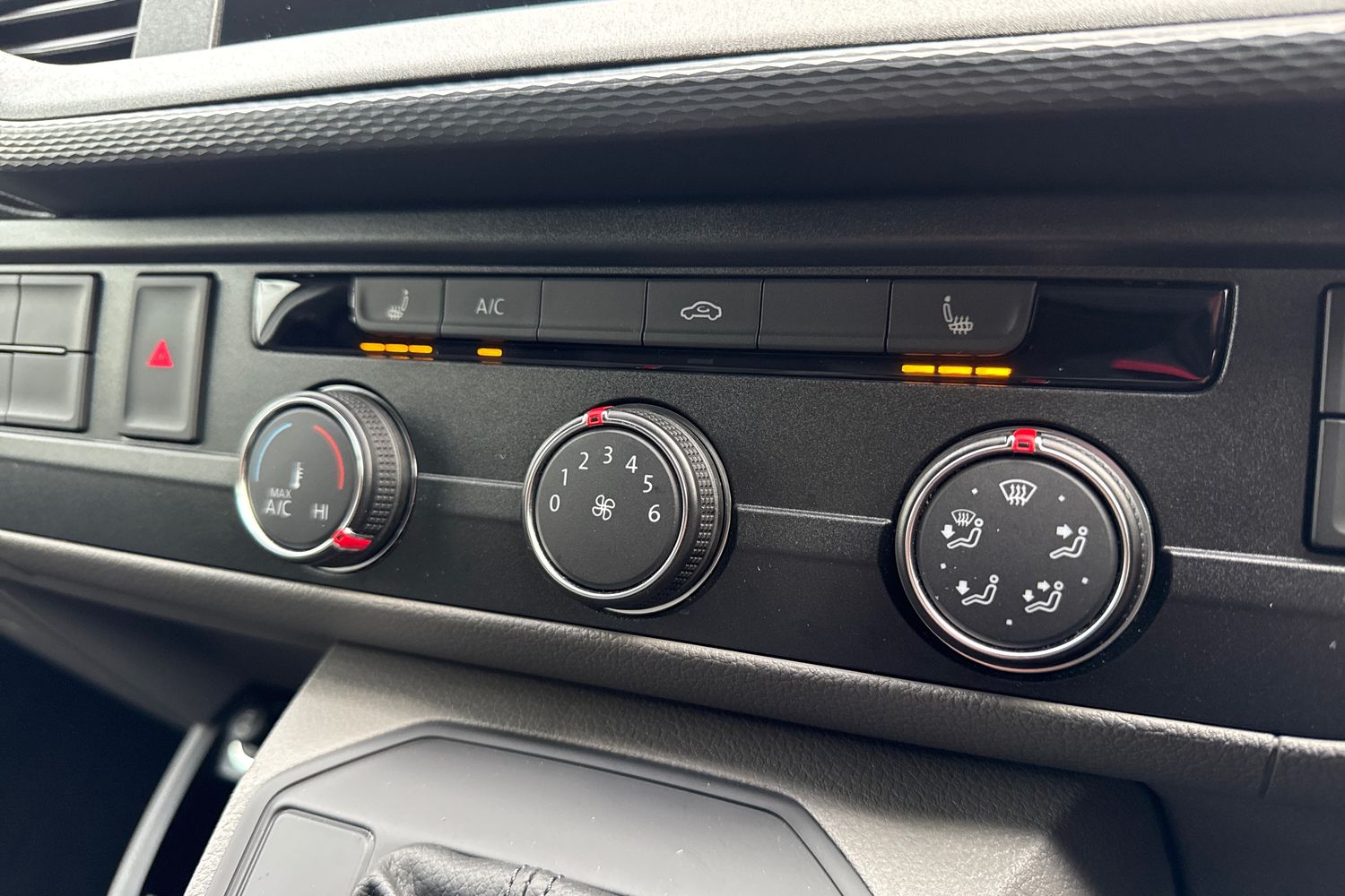 Used Volkswagen Transporter 2024 for sale - 76972817: Photo 22