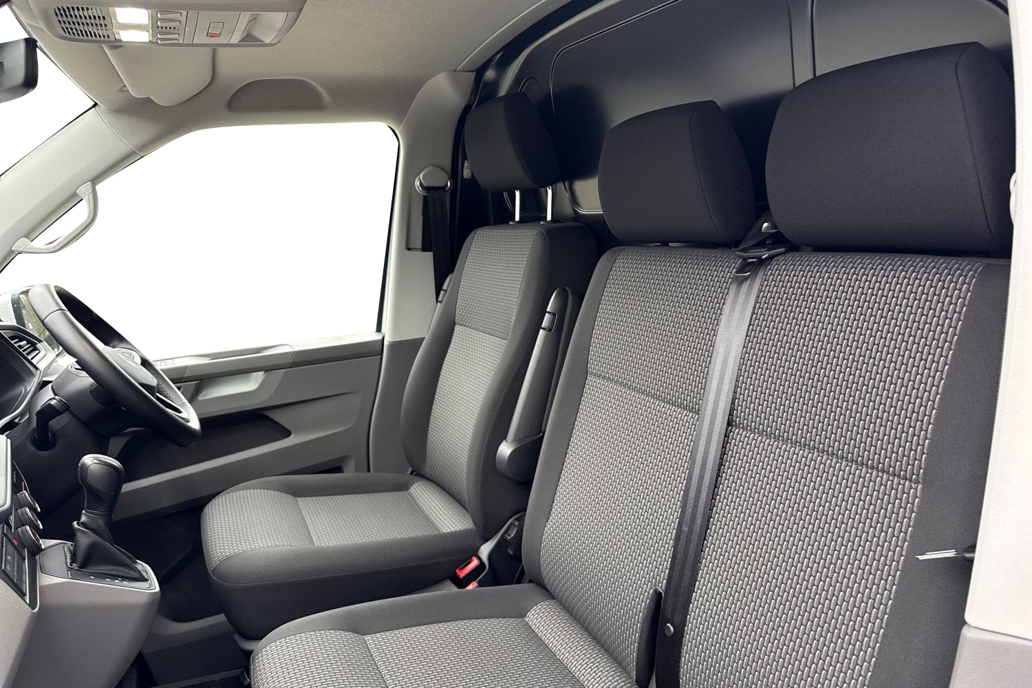 Used Volkswagen Transporter 2024 for sale - 77117751: Photo 16