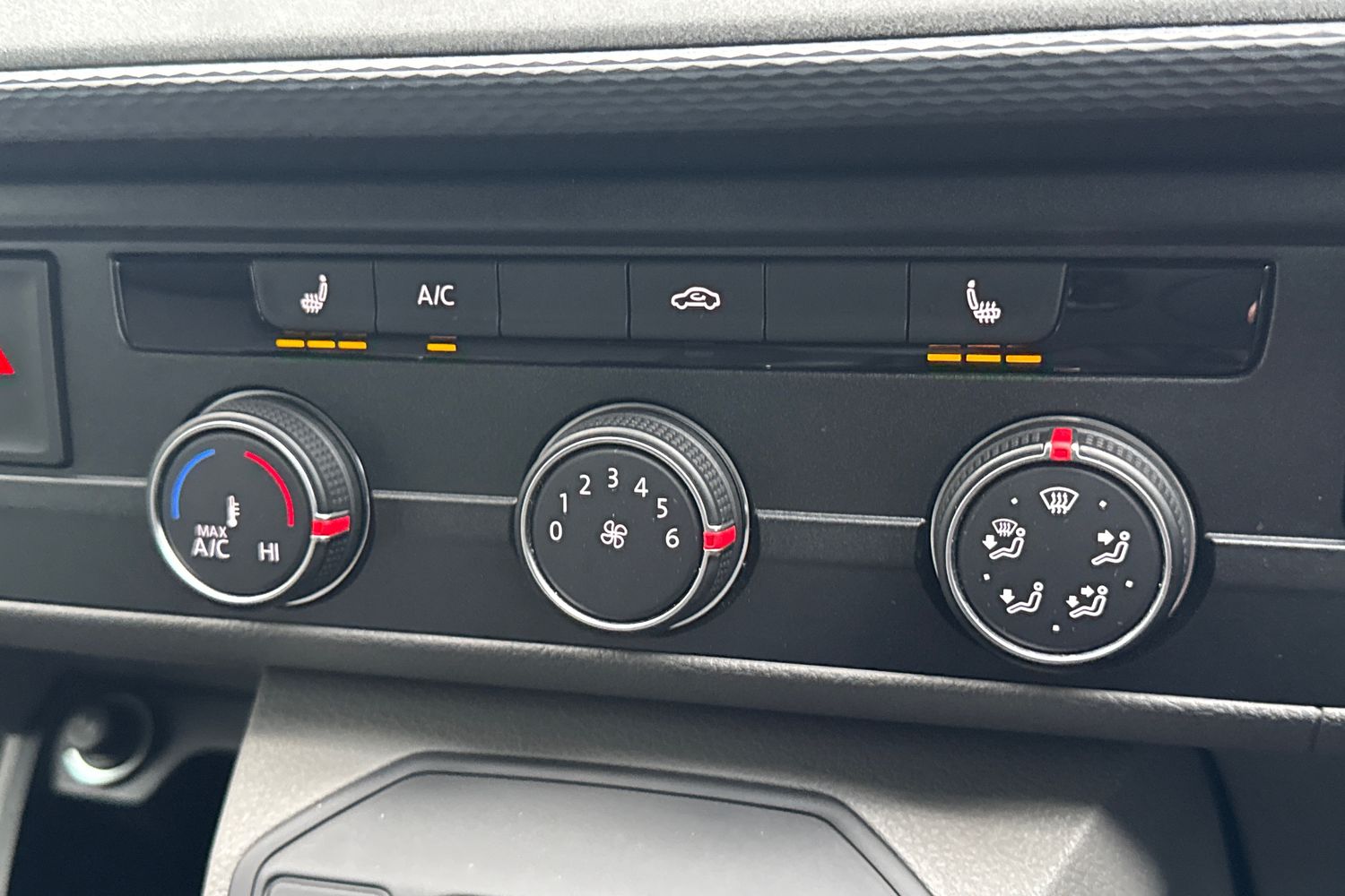 Used Volkswagen Transporter 2024 for sale - 77117751: Photo 22