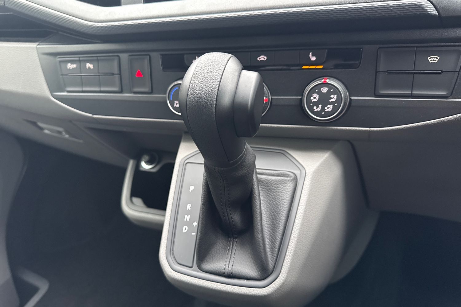 Used Volkswagen Transporter 2024 for sale - 77117751: Photo 23