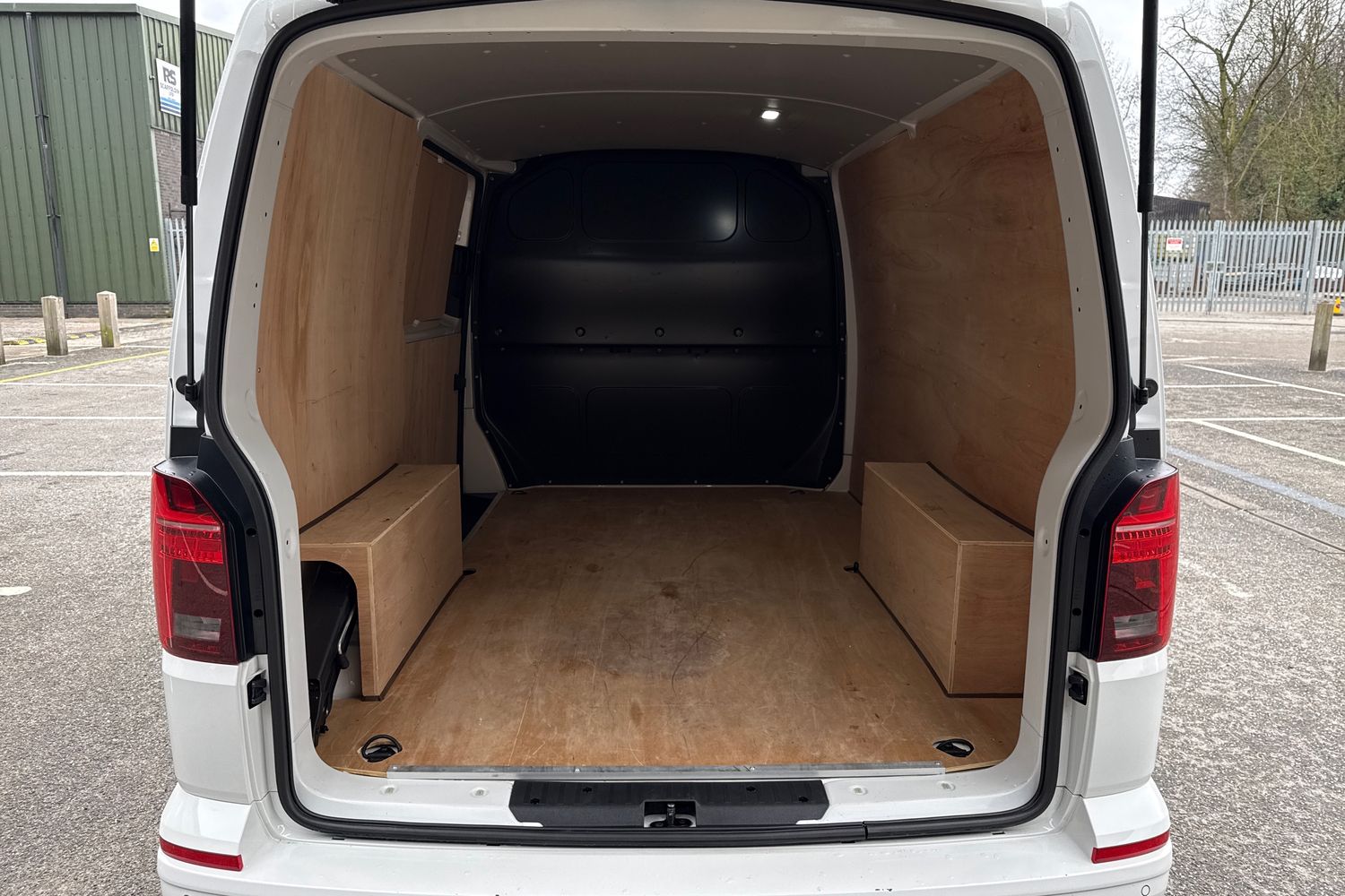 Used Volkswagen Transporter 2024 for sale - 77117751: Photo 7