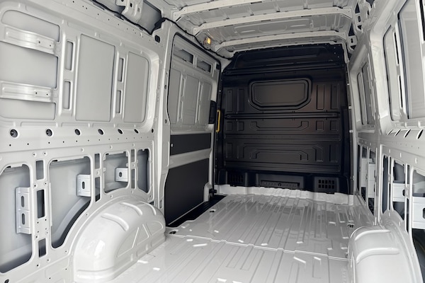 Used Volkswagen Crafter 2025 for sale - 76133601: Photo 45