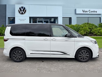 Used Volkswagen Multivan 2024 for sale - 79340340: Photo
