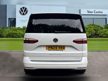 Used Volkswagen Multivan 2024 for sale - 79340340: Photo