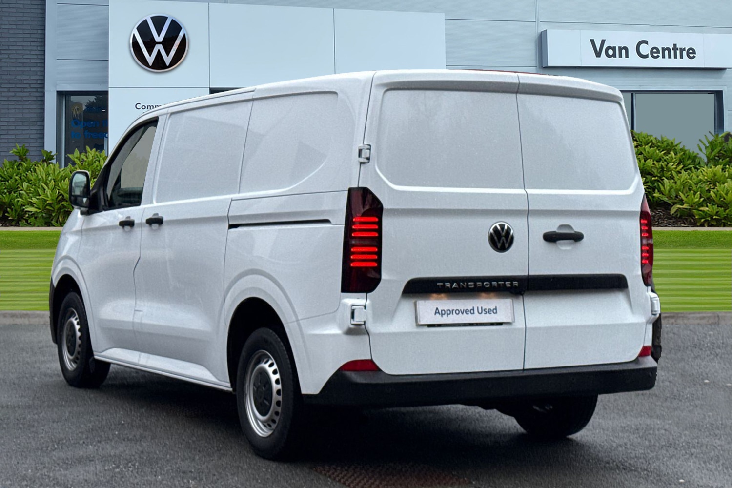 Used Volkswagen Transporter 2025 for sale - 77680147: Photo 2