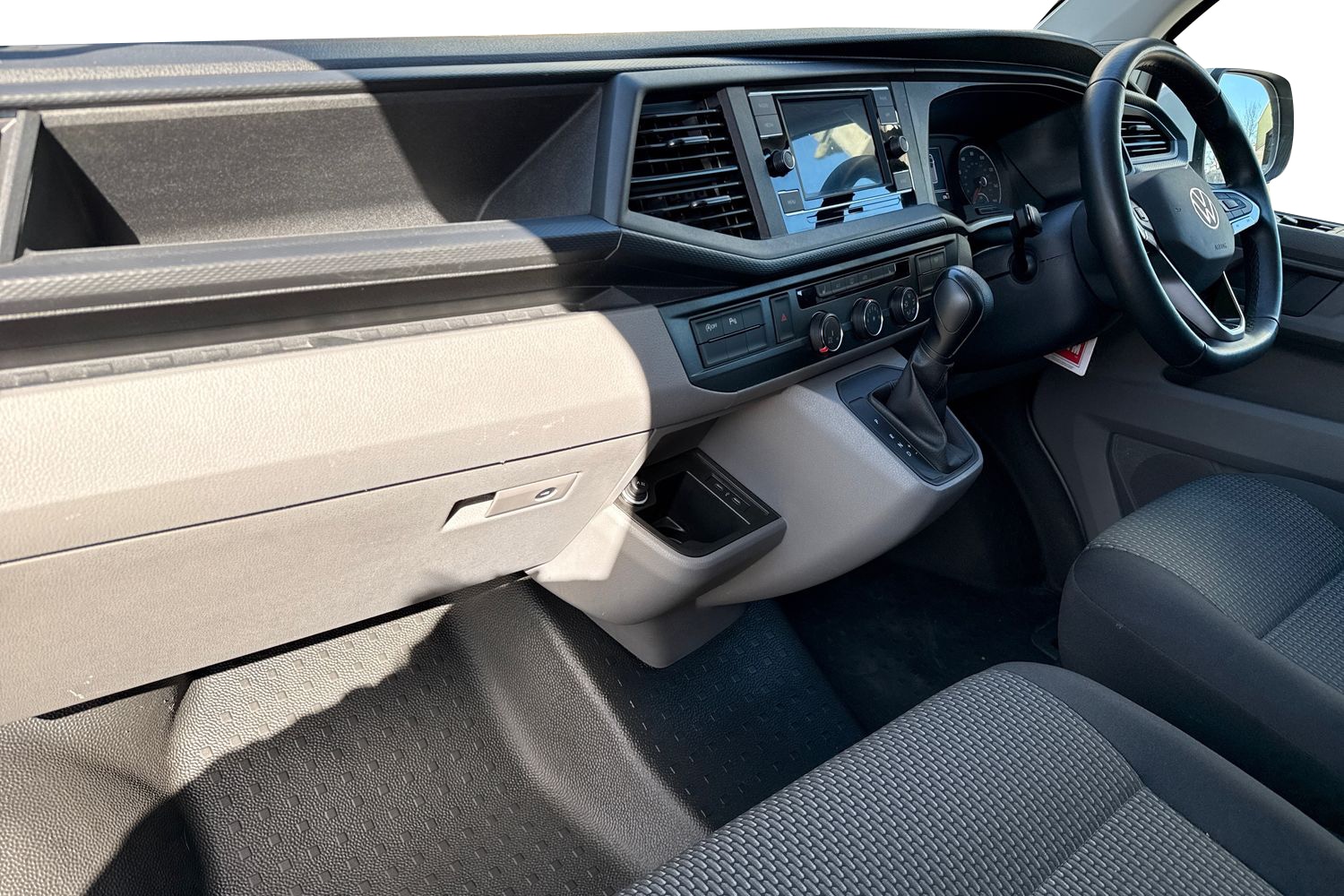 Used Volkswagen Transporter 2024 for sale - 77929059: Photo 14