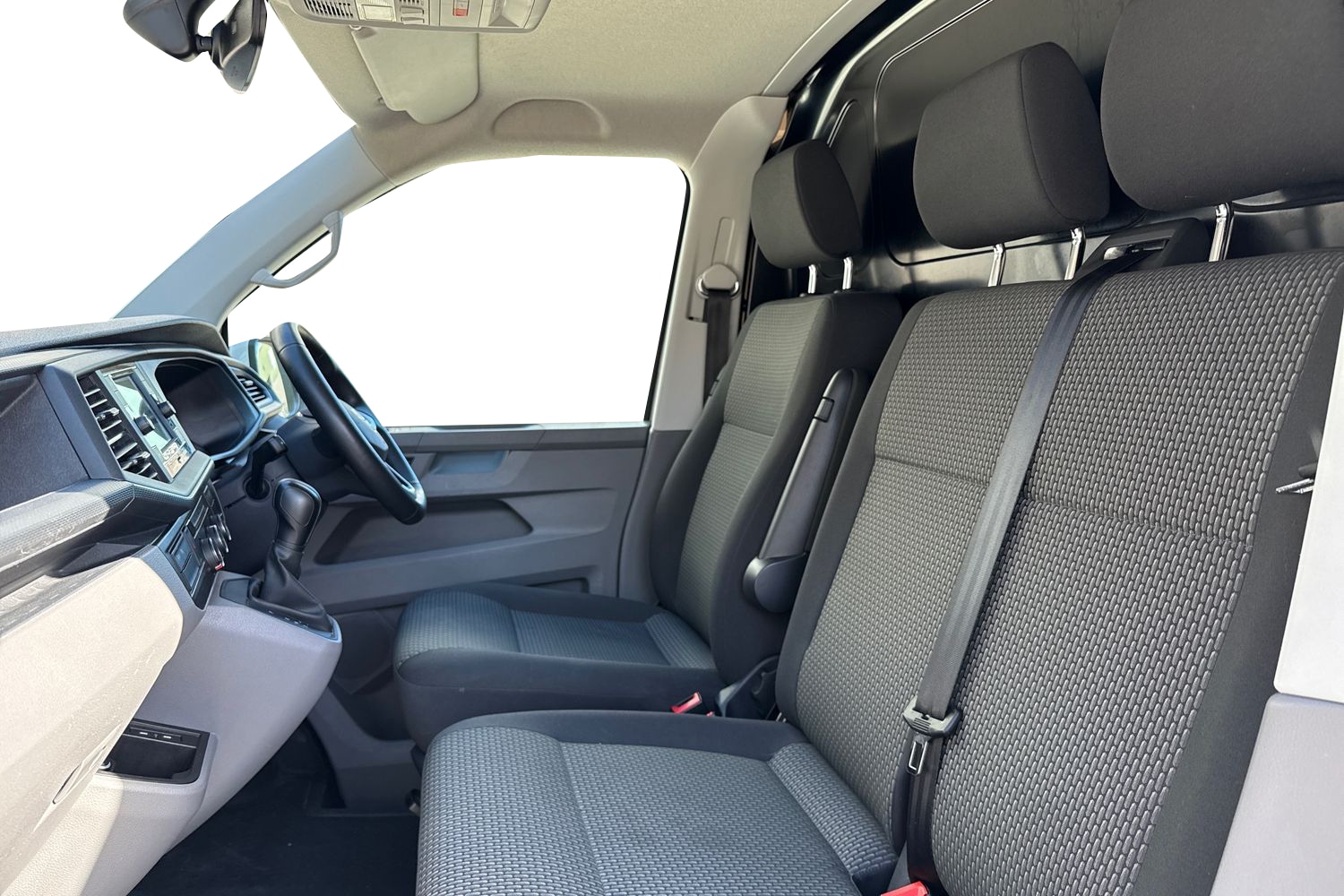 Used Volkswagen Transporter 2024 for sale - 77929059: Photo 15