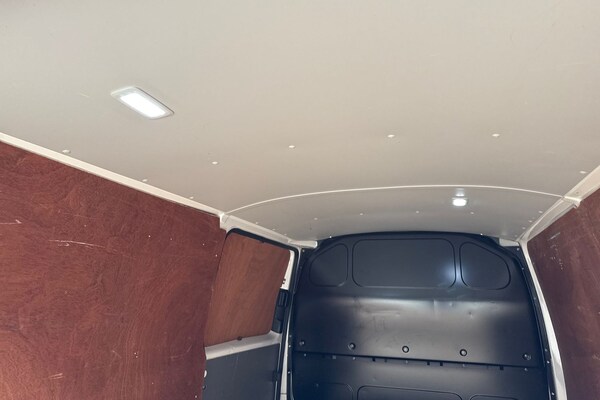 Used Volkswagen Transporter 2020 for sale - 76232597: Photo 38