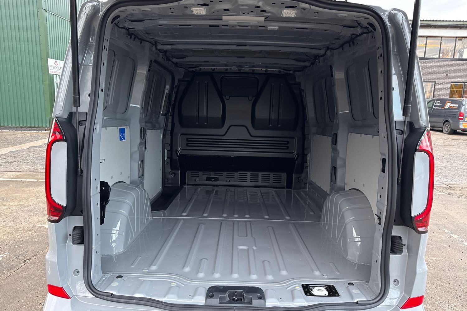 Used Volkswagen Transporter 2025 for sale - 77167630: Photo 6