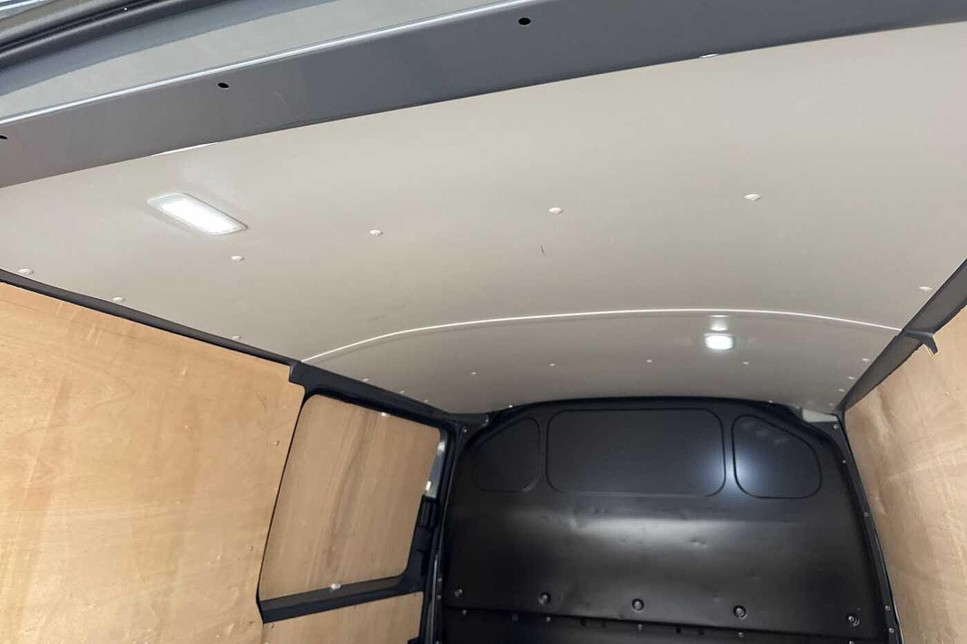 Used Volkswagen Transporter 2024 for sale - 77152608: Photo 39