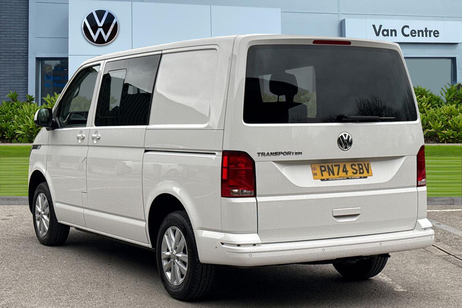 Used Volkswagen Transporter 2024 for sale - 77919315: Photo 2