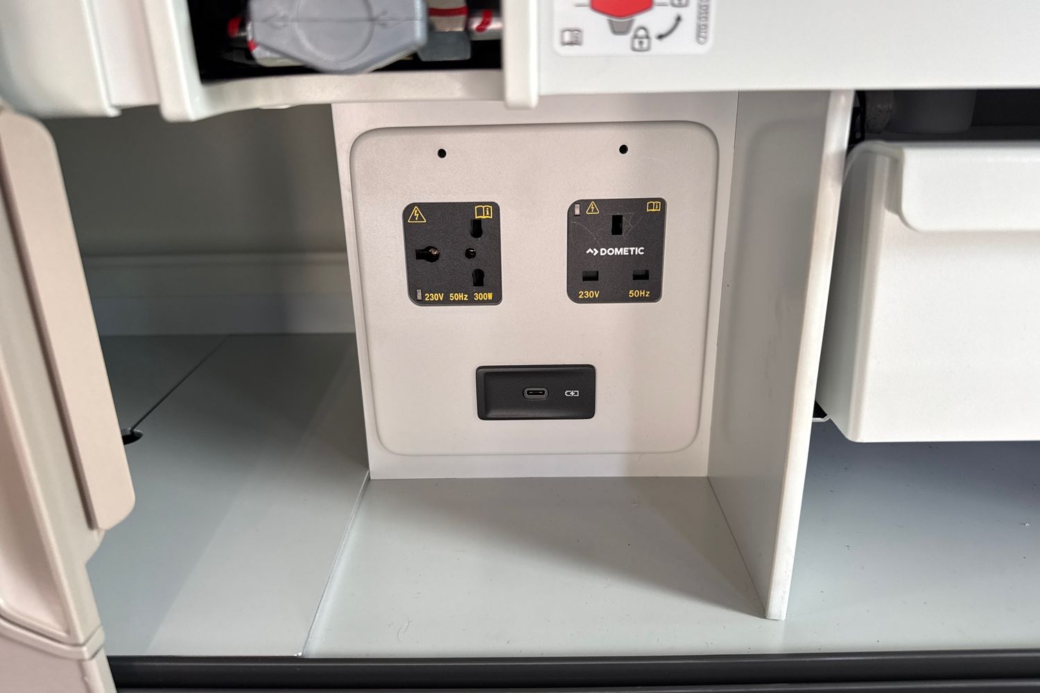 Used Volkswagen California 2025 for sale - 77981867: Photo 30