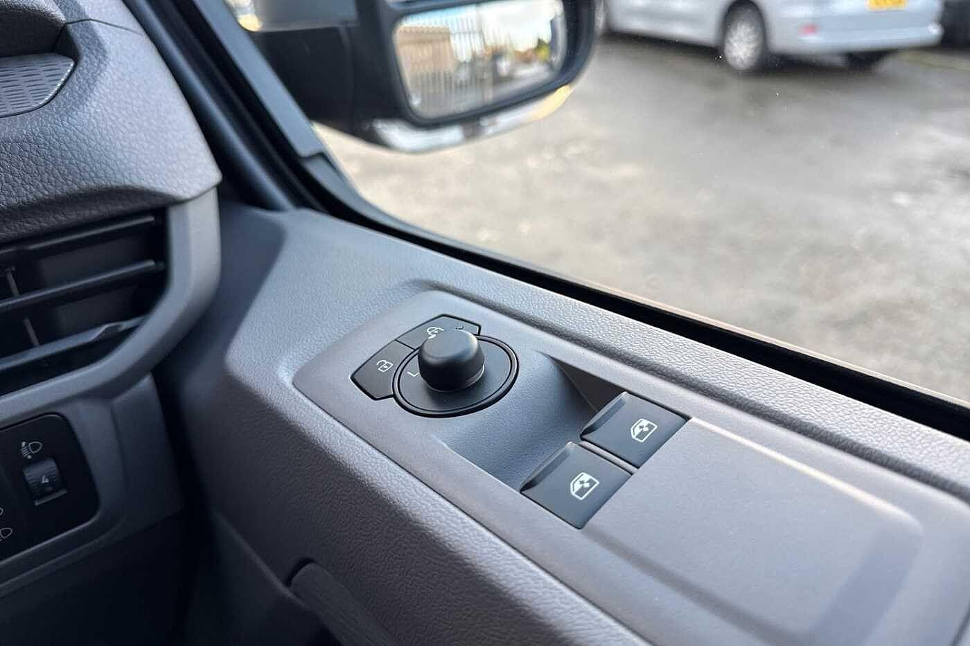 Used Volkswagen Transporter 2025 for sale - 76469289: Photo 17