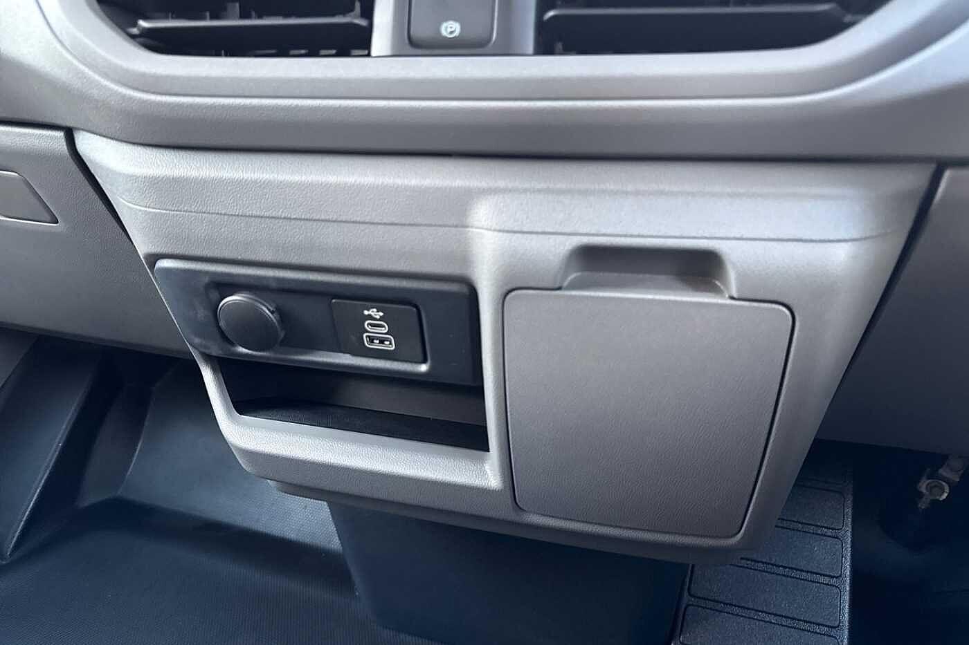 Used Volkswagen Transporter 2025 for sale - 76469289: Photo 24