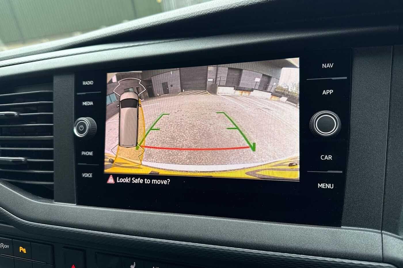 Used Volkswagen Transporter 2024 for sale - 77152627: Photo 31