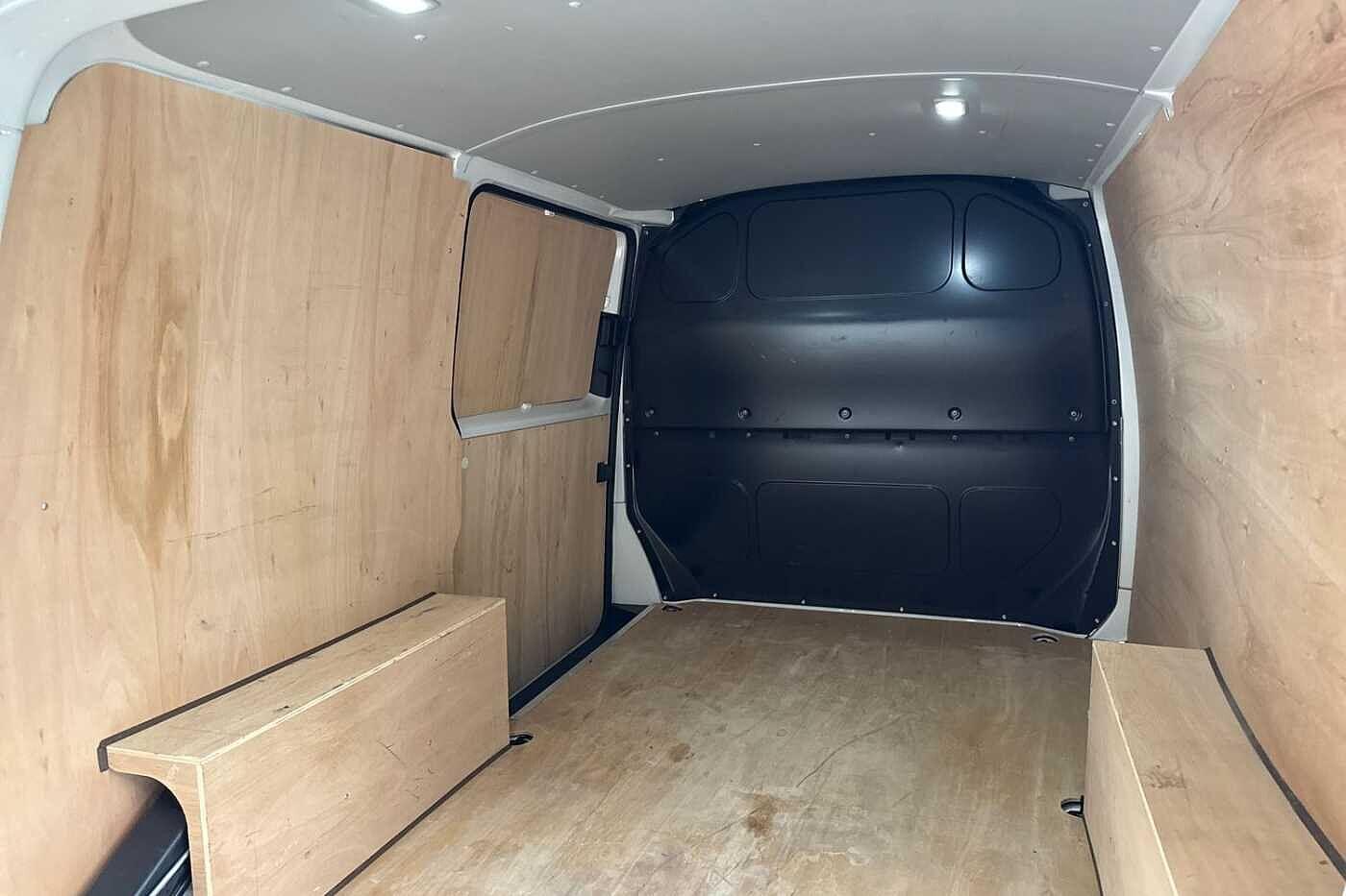 Used Volkswagen Transporter 2024 for sale - 77152627: Photo 42