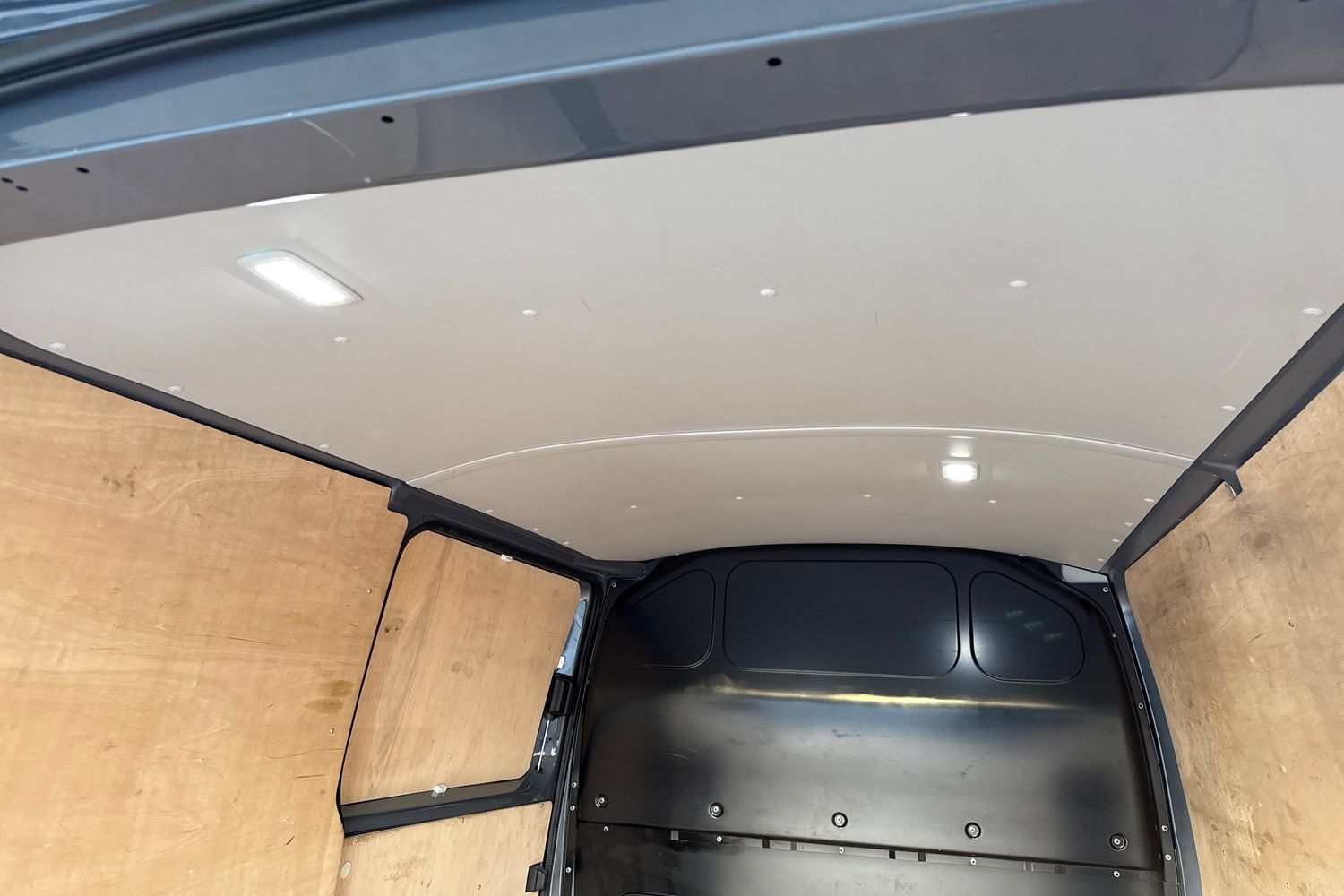 Used Volkswagen Transporter 2024 for sale - 76641838: Photo 41