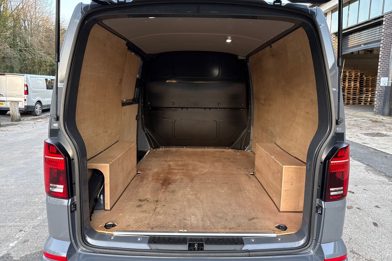 Used Volkswagen Transporter 2024 for sale - 76641838: Photo 6