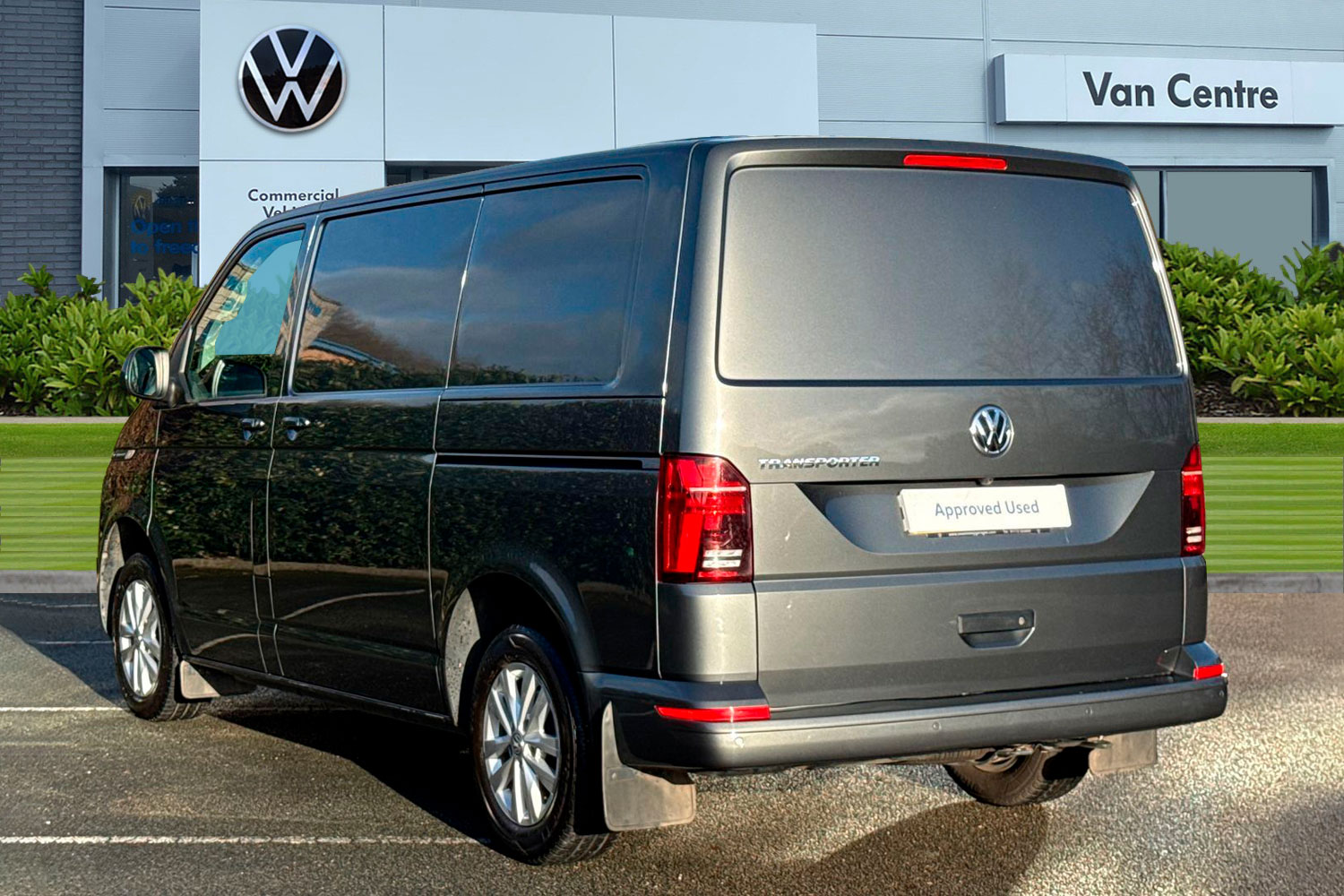 Used Volkswagen Transporter 2024 for sale - 77052196: Photo 2
