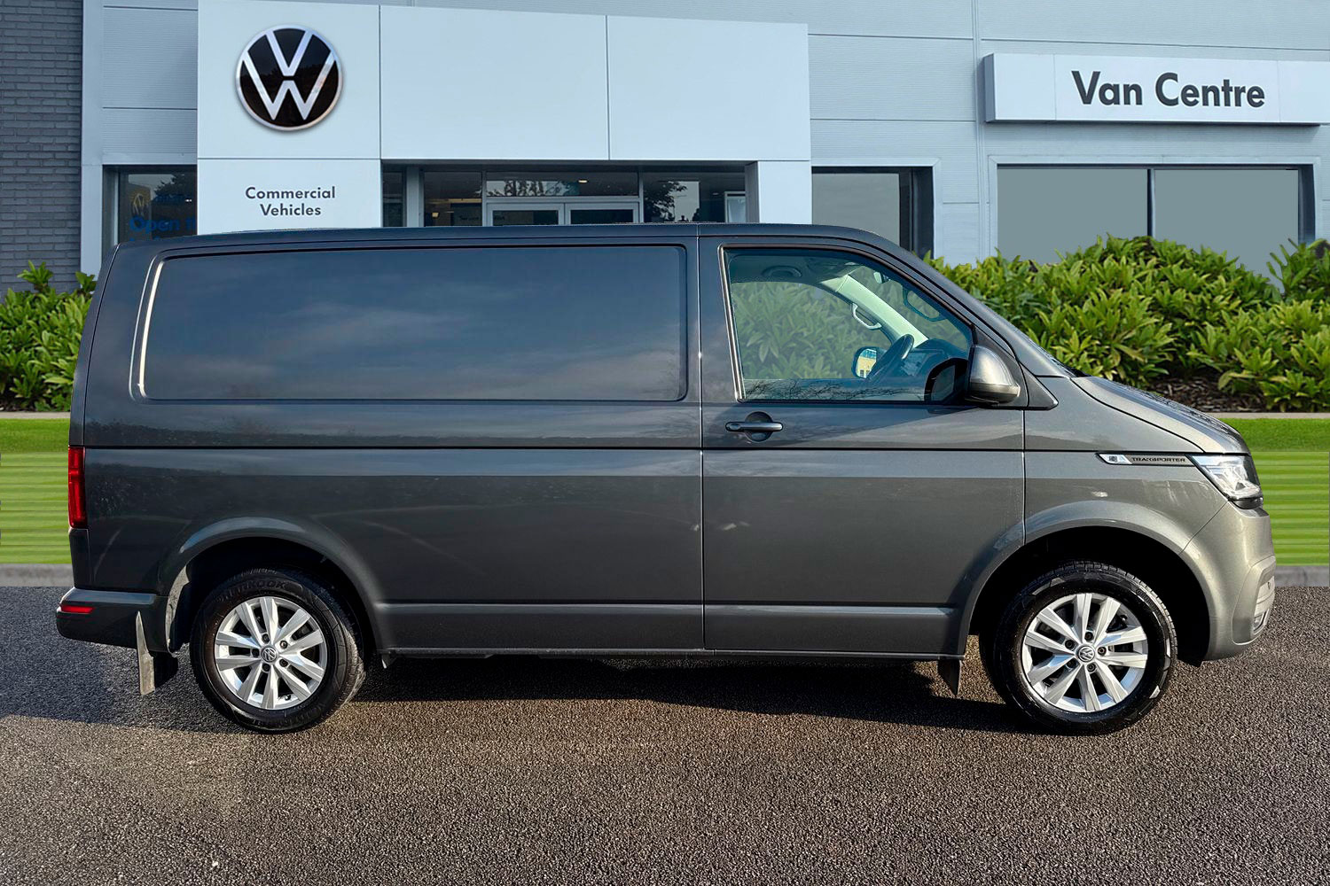Used Volkswagen Transporter 2024 for sale - 77052196: Photo 3