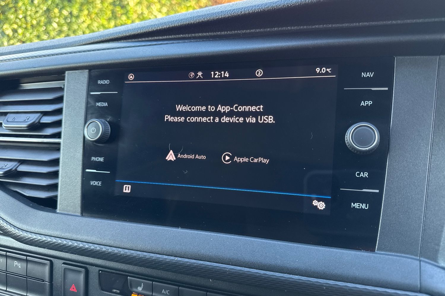 Used Volkswagen Transporter 2024 for sale - 77052196: Photo 42