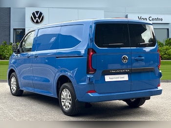 Used Volkswagen Transporter 2025 for sale - 76232592: Photo 2