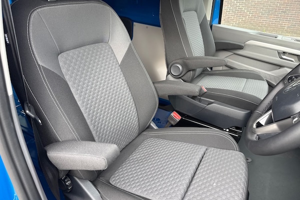 Used Volkswagen Transporter 2025 for sale - 76232592: Photo 43