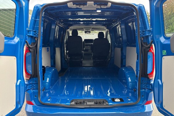 Used Volkswagen Transporter 2025 for sale - 76232592: Photo 6
