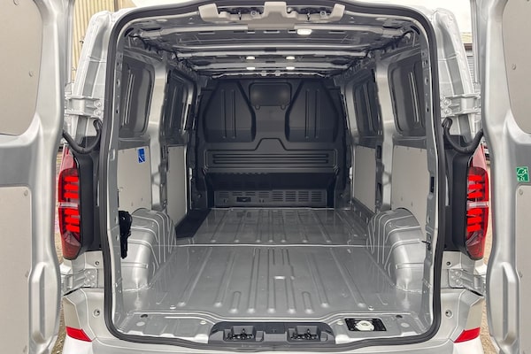 Used Volkswagen Transporter 2025 for sale - 76263937: Photo 6