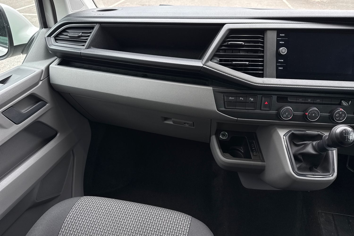 Used Volkswagen Transporter 2024 for sale - 77872688: Photo 20