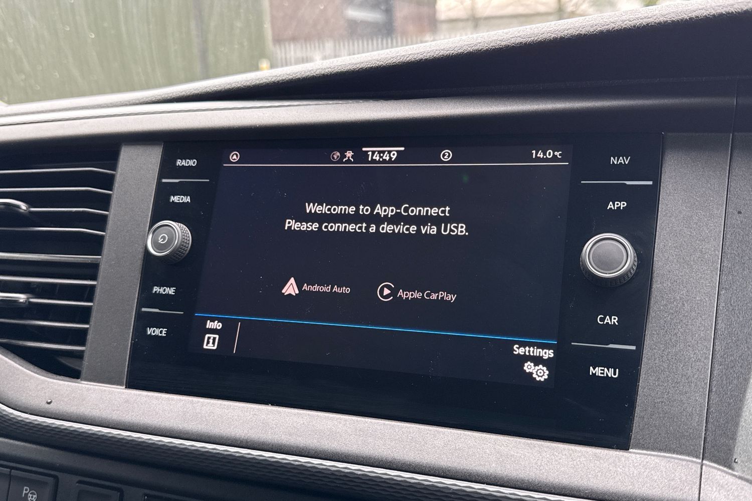 Used Volkswagen Transporter 2024 for sale - 77872688: Photo 43