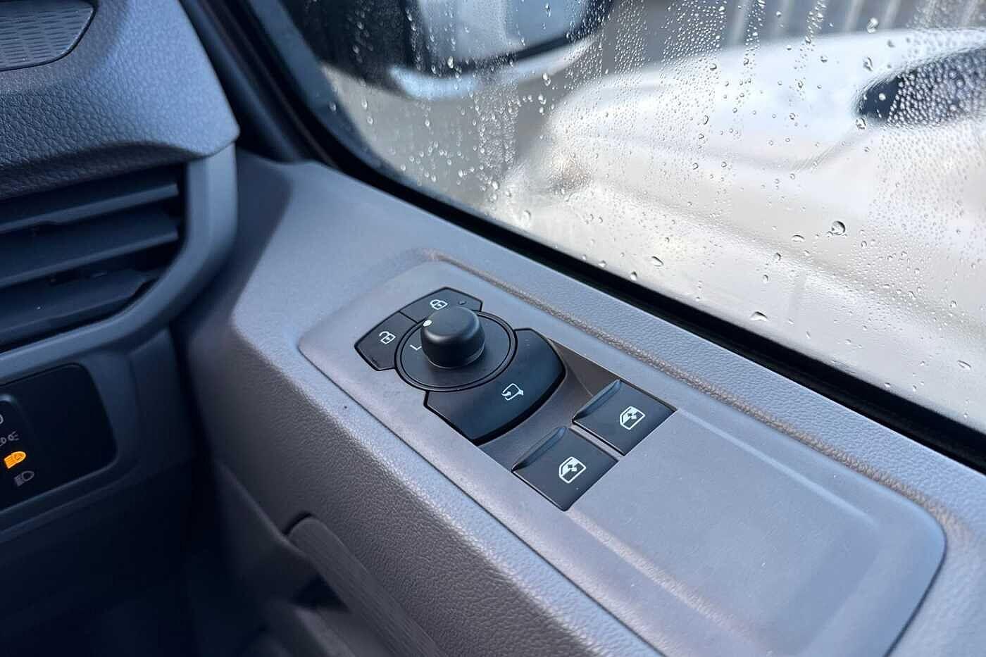 Used Volkswagen Transporter 2025 for sale - 77236047: Photo 17