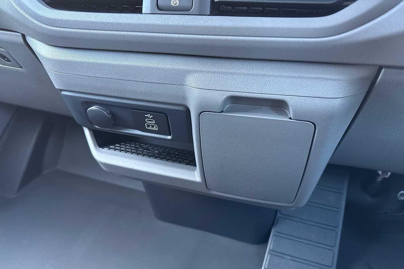 Used Volkswagen Transporter 2025 for sale - 77236047: Photo 28