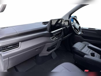 Used Volkswagen Transporter 2025 for sale - 76171224: Photo 2