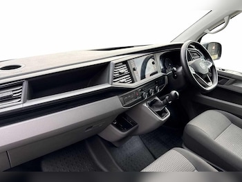 Used Volkswagen Transporter 2024 for sale - 77899324: Photo