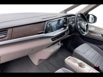 Used Volkswagen Multivan 2024 for sale - 73232145: Photo