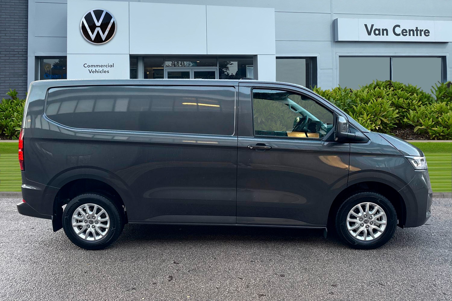 Used Volkswagen Transporter 2025 for sale - 76758393: Photo 3