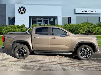 Used Volkswagen Amarok 2024 for sale - 76232588: Photo