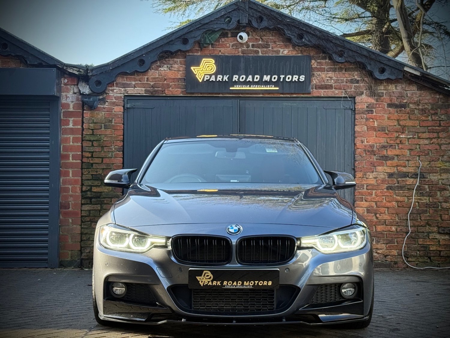 Used BMW 3 Series 2017 for sale - 77351151: Photo 2