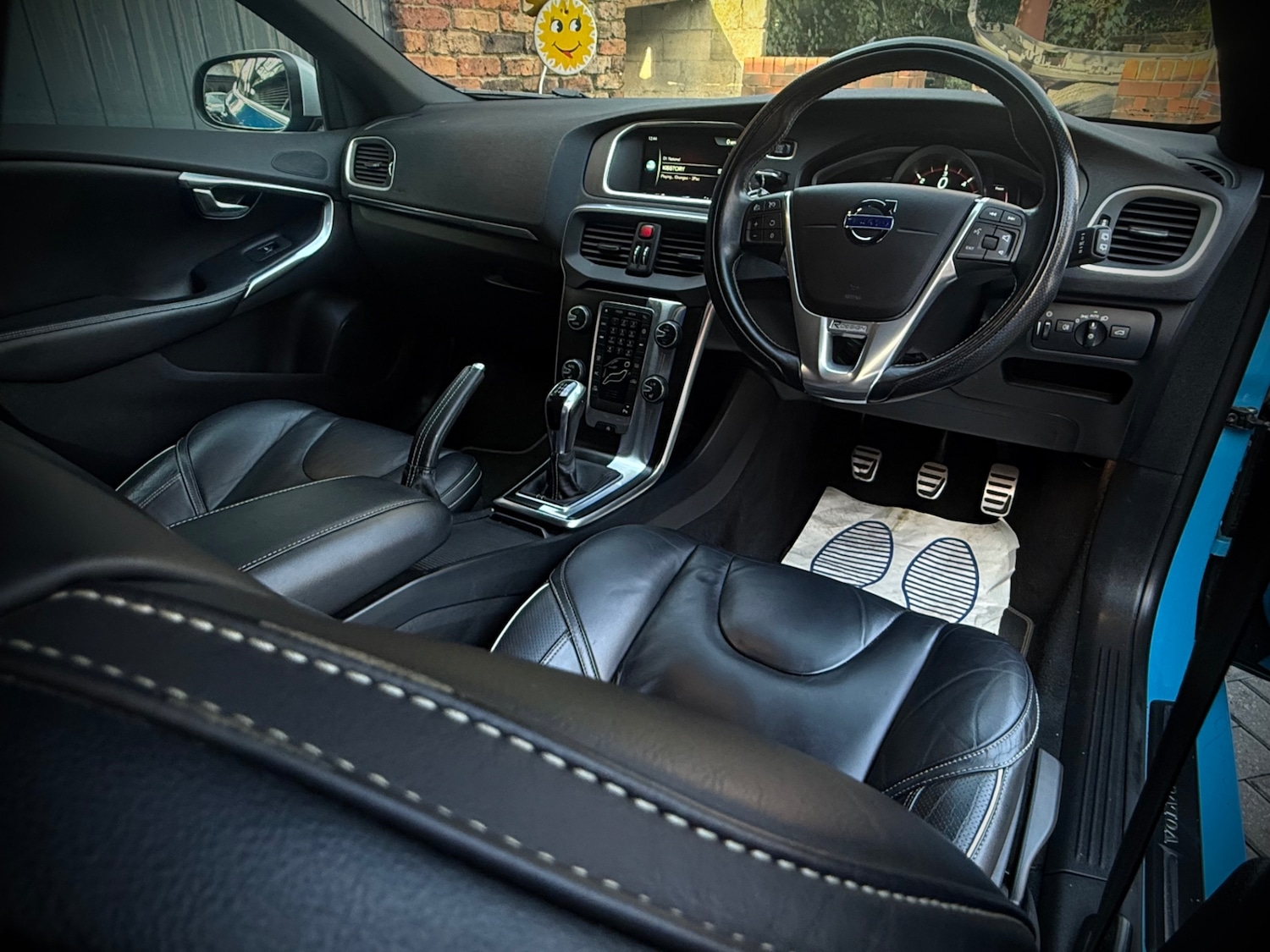 Used Volvo V40 2015 for sale - 77351237: Photo 14